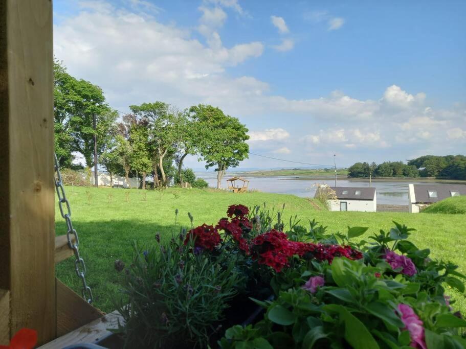 2 Quay Road, Killala. Stunning Sea Front Cottage 外观 照片