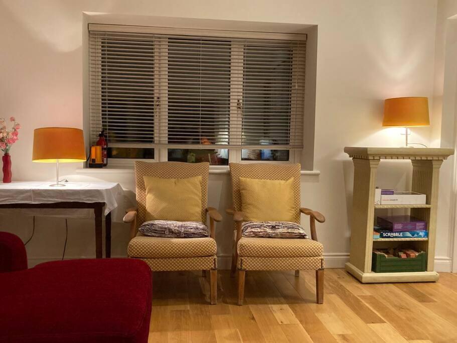 2 Quay Road, Killala. Stunning Sea Front Cottage 外观 照片