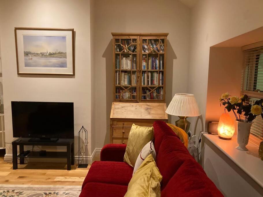 2 Quay Road, Killala. Stunning Sea Front Cottage 外观 照片