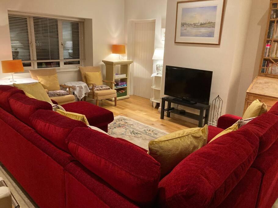 2 Quay Road, Killala. Stunning Sea Front Cottage 外观 照片