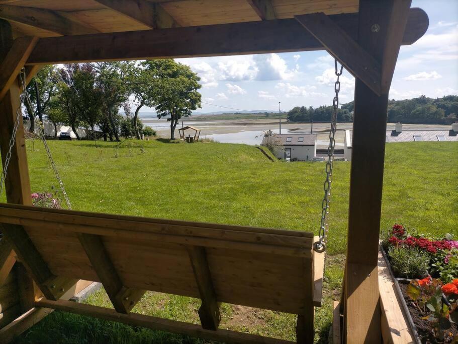 2 Quay Road, Killala. Stunning Sea Front Cottage 外观 照片
