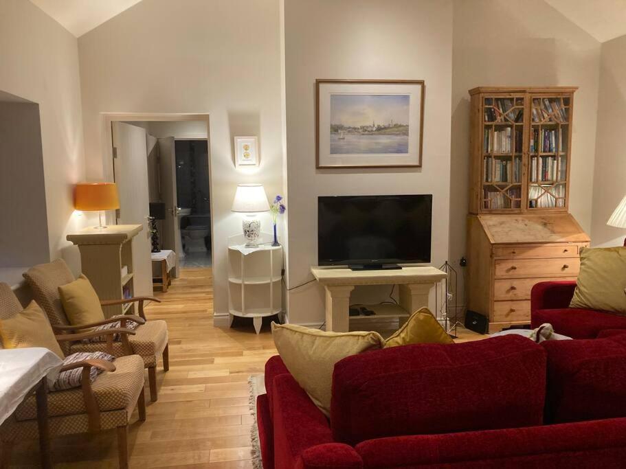 2 Quay Road, Killala. Stunning Sea Front Cottage 外观 照片
